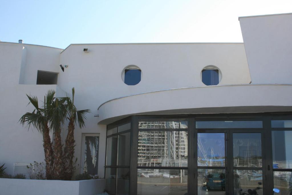 Cote Aparthotel